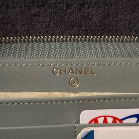 Chanel Classic Zip Around Wallet - Picture 5 of 8